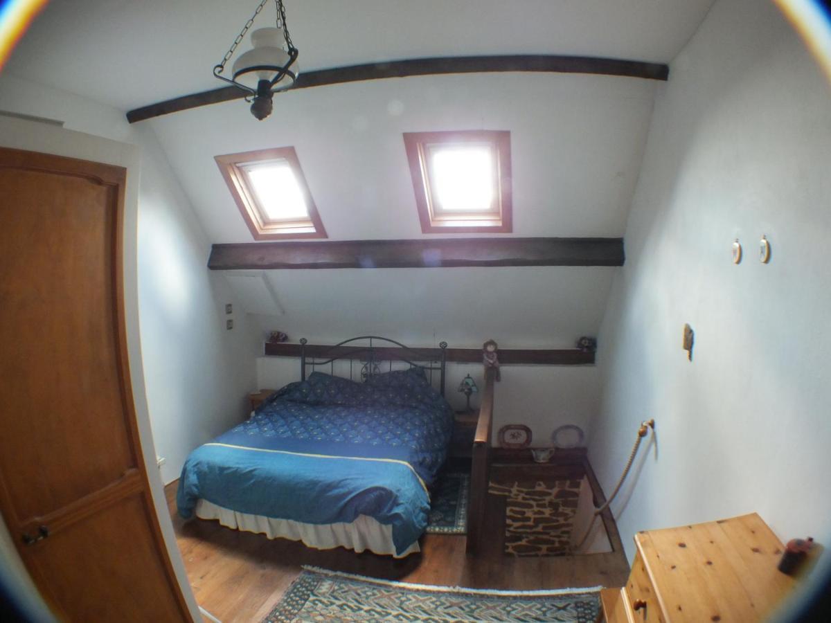 La Maison De Poupee Berrien Екстер'єр фото